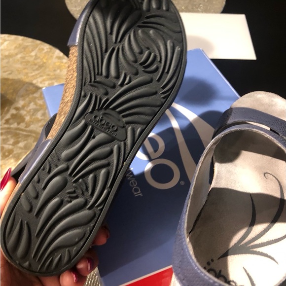 Abeo BIO (Built- In Orthotic ) System Sandals - Picture 7 of 7